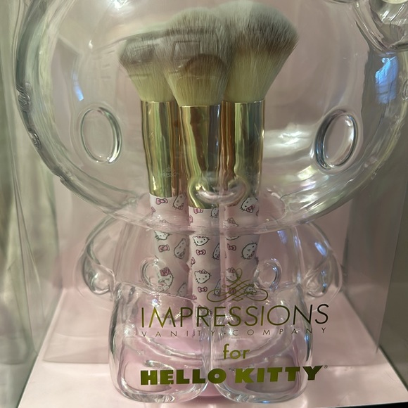 Hello kitty makeup brushes - Picture 6 of 6